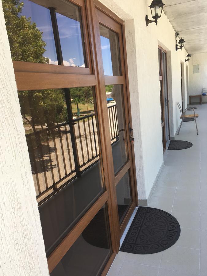 Sofell Otel Pitsunda Dış mekan fotoğraf
