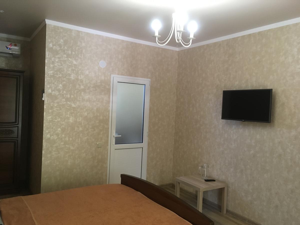Sofell Otel Pitsunda Dış mekan fotoğraf