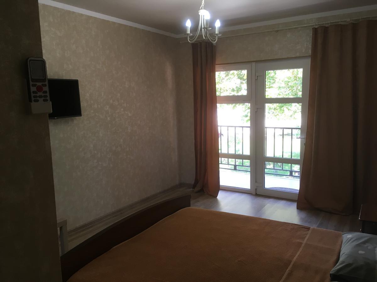 Sofell Otel Pitsunda Dış mekan fotoğraf